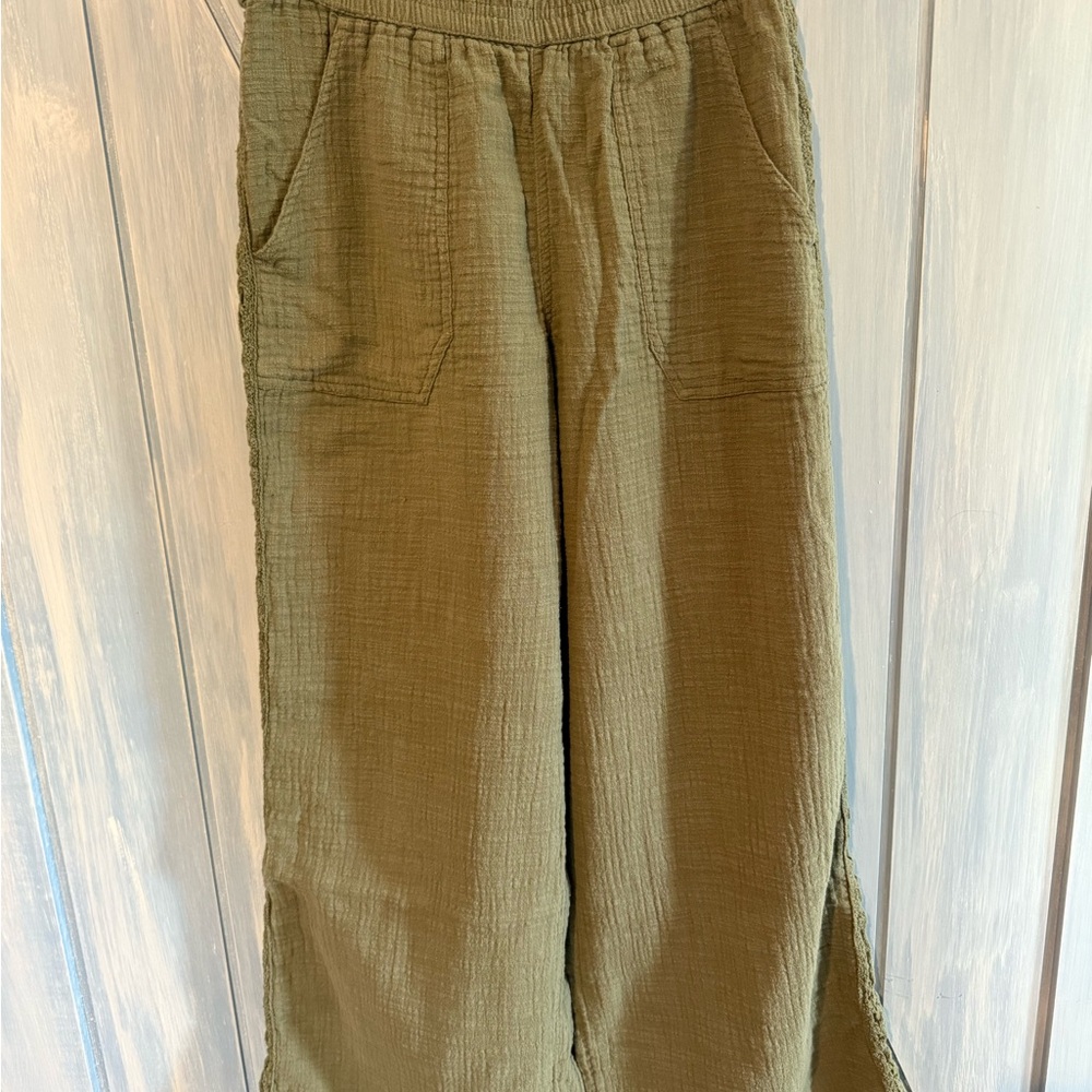 Aerie Olive Green 100% Cotton Summer Reset Trousers